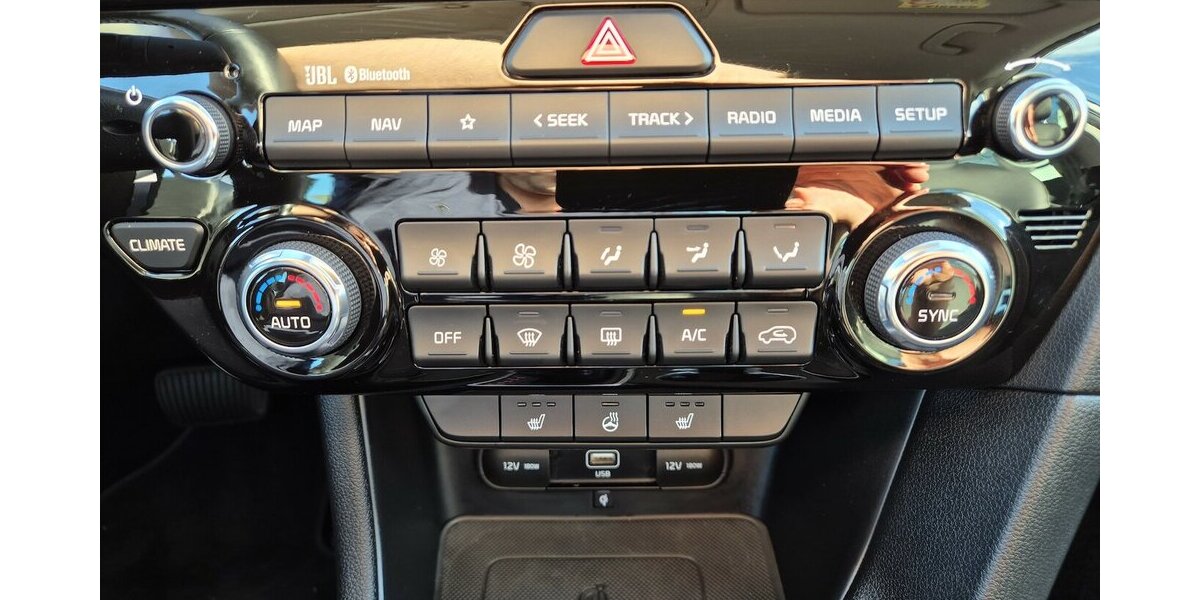 Kia Sportage Black Edition 4WD Automatik, AHK, Leder, 28.421 km 23.890 &euro; Rodgau 63110