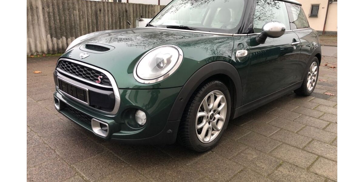 Mini Cooper S Coupé 72.500 km 12.400 &euro; Frankfurt 60598