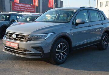 VW Tiguan 68.500 km 25.900 &euro; Frankfurt am Main 60388
