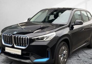 BMW iX1 11.039 km 33.966 &euro; Frankfurt 60314