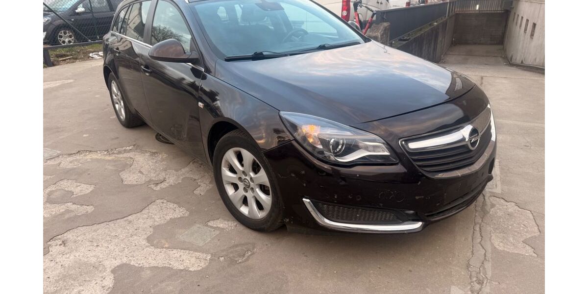 Opel Insignia 169.100 km 6.600 &euro; FRANKFURT 65933