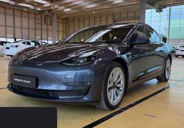 Tesla Model 3 67.243 km 30.700 &euro; Hanau 63457