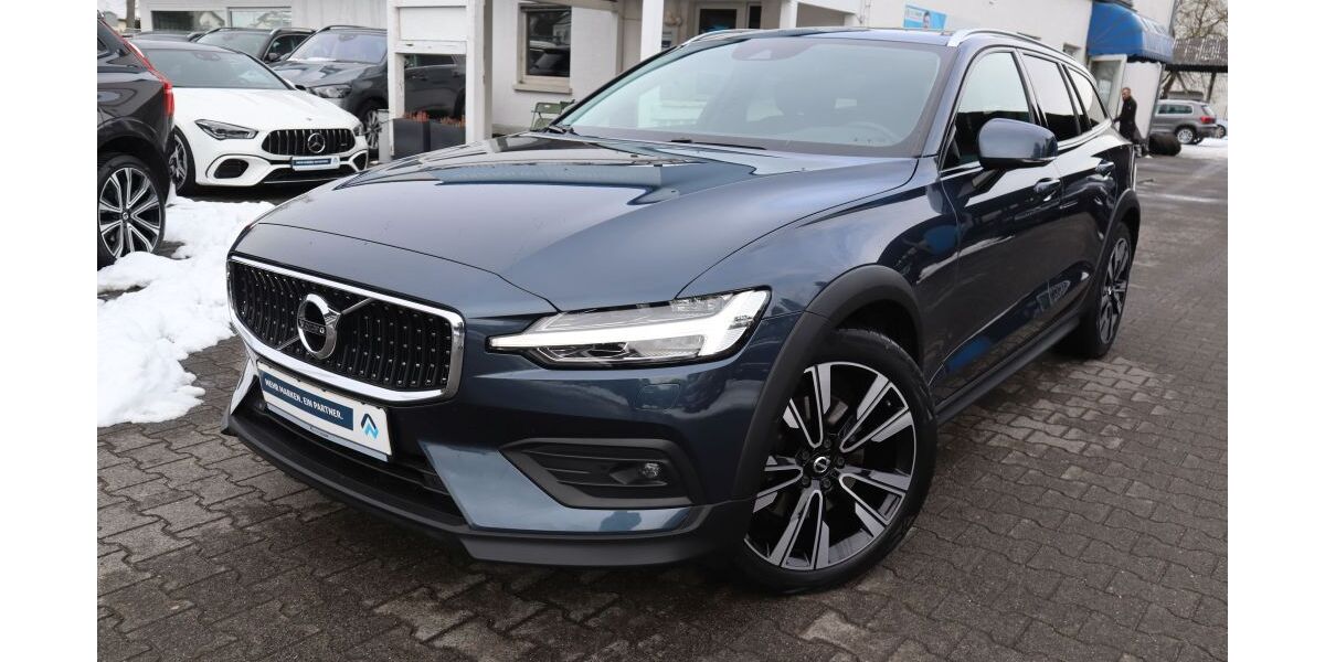 Volvo V60 Cross Country 157.336 km 21.970 &euro; Darmstadt 64291