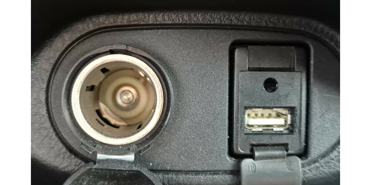 Toyota Yaris 1,5 Team D, Klima, PDC, Sitzheizung 98.400 km 10.690 &euro; Rodgau 63110