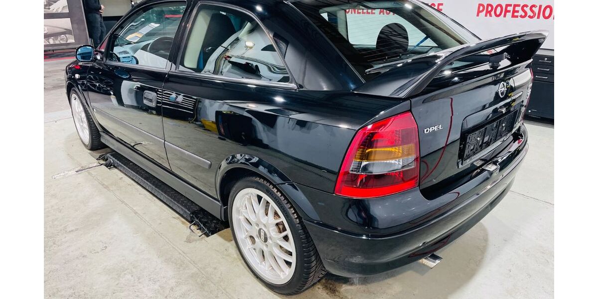 Opel Astra 136.500 km 11.900 &euro; Niederdorfelden 61138