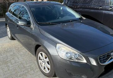 Volvo V60 377.000 km 2.999 &euro; Hanau 63457