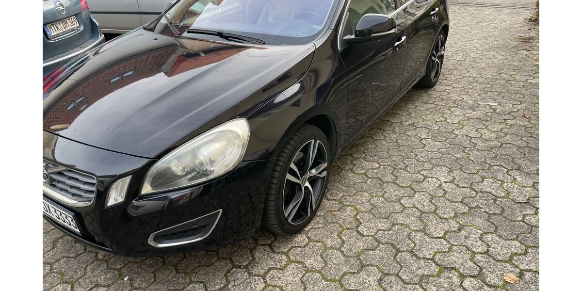 Volvo S60 293.000 km 5.900 &euro; Offenbach am Main 63069