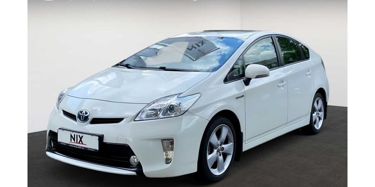 Toyota Prius 128.850 km 14.990 &euro; Offenbach 63071