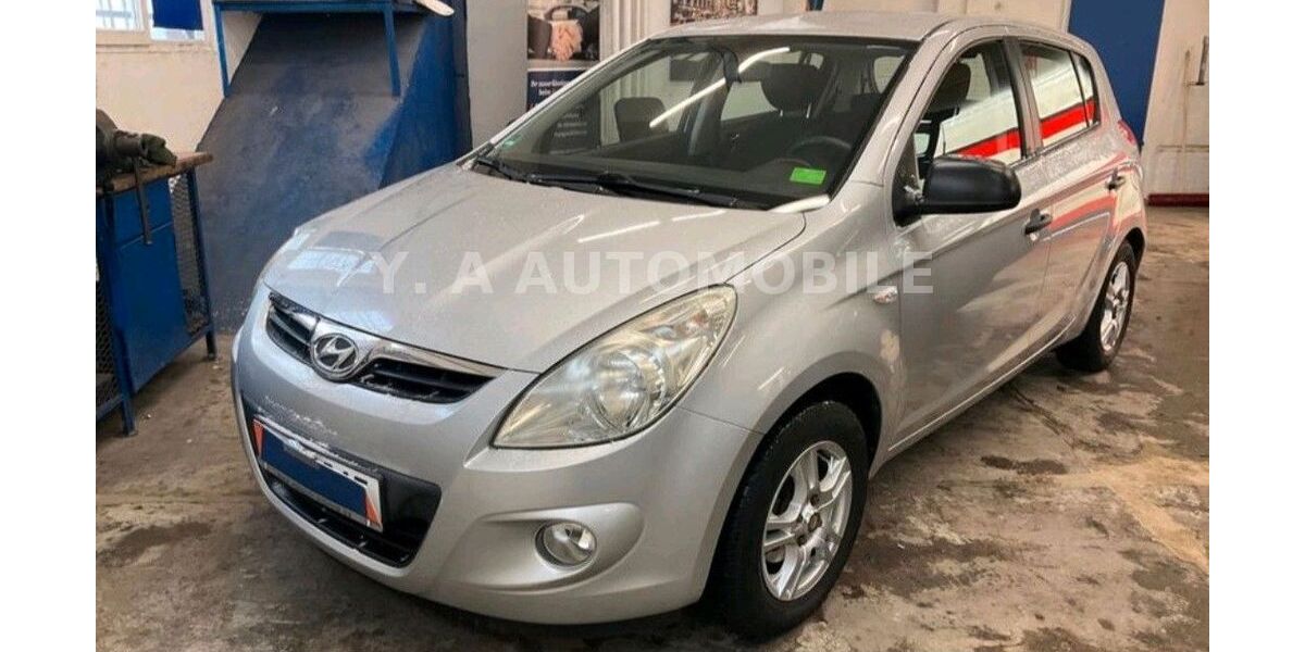 Hyundai i20 141.000 km 4.500 &euro; Frankfurt am Main 65933