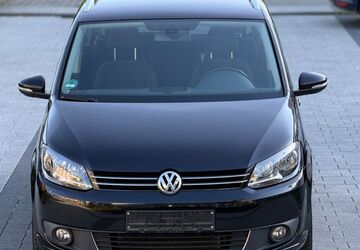 VW Touran 136.000 km 8.499 &euro; Offenbach am Main 63069