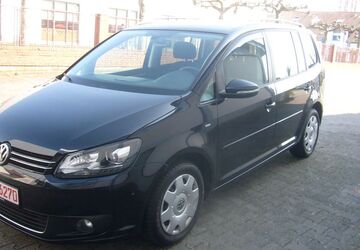 VW Touran 98.500 km 13.800 &euro; Langen 63225