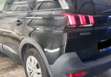 Peugeot 5008 222.029 km 10.591 &euro; Frankfurt am Main 60389