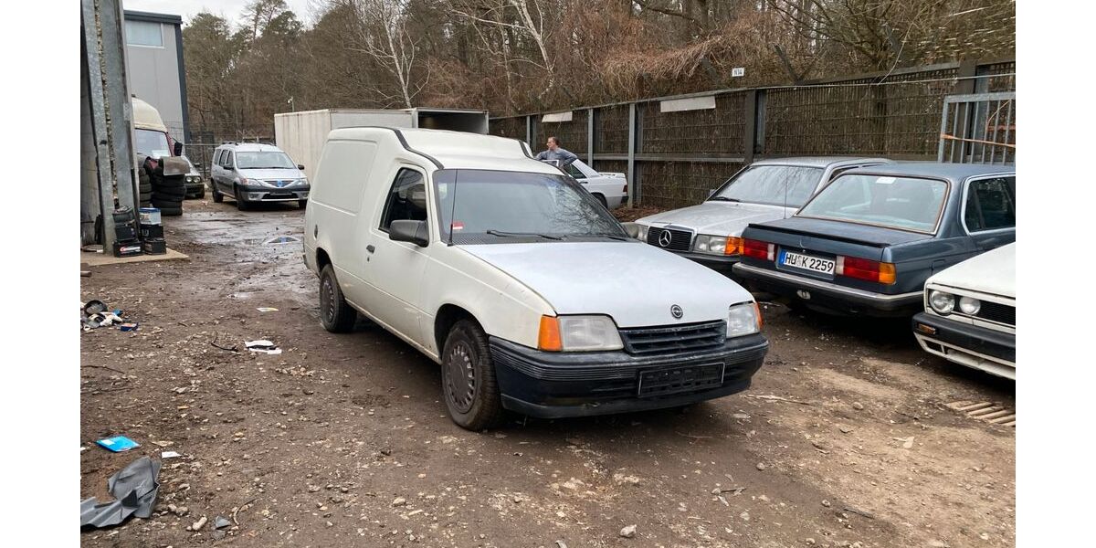 Opel Kadett 165.000 km 2.500 &euro; Hanau 63457