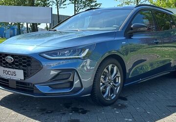 Ford Focus 5.700 km 31.980 &euro; Bad Homburg 61352