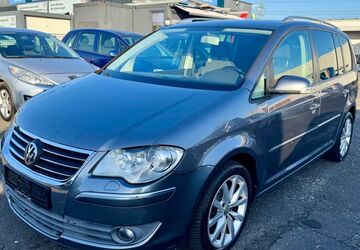 VW Touran 271.500 km 3.990 &euro; Maintal 63477