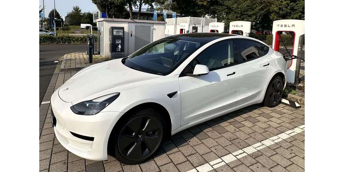 Tesla Model 3 50.000 km 25.500 &euro; Frankfurt 60599