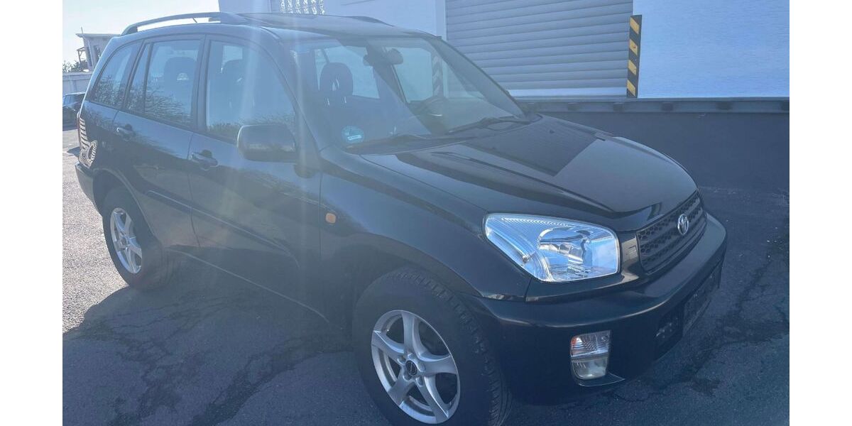 Toyota RAV 4 143.604 km 3.990 &euro; Rödermark 63322