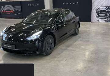 Tesla Model 3 60.219 km 28.800 &euro; Hanau 63457
