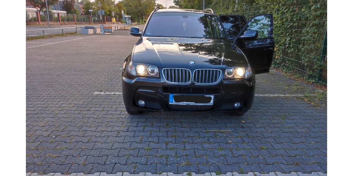 BMW X3 M 237.000 km 8.999 &euro; Frankfurt 65933