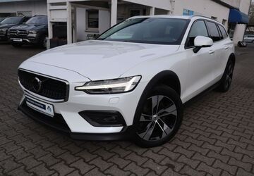 Volvo V60 Cross Country 123.931 km 28.970 &euro; Darmstadt 64291