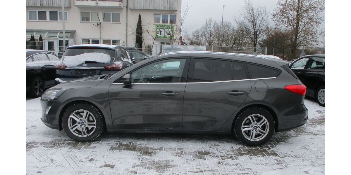 Ford Focus 148.843 km 10.799 &euro; Babenhausen 64832