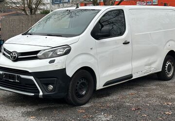 Toyota Proace (Verso) 135.000 km 10.490 &euro; Darmstadt 64293