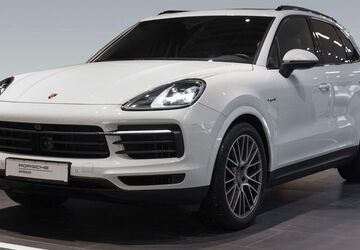 Porsche Cayenne 42.700 km 73.960 &euro; Frankfurt am Main 65936