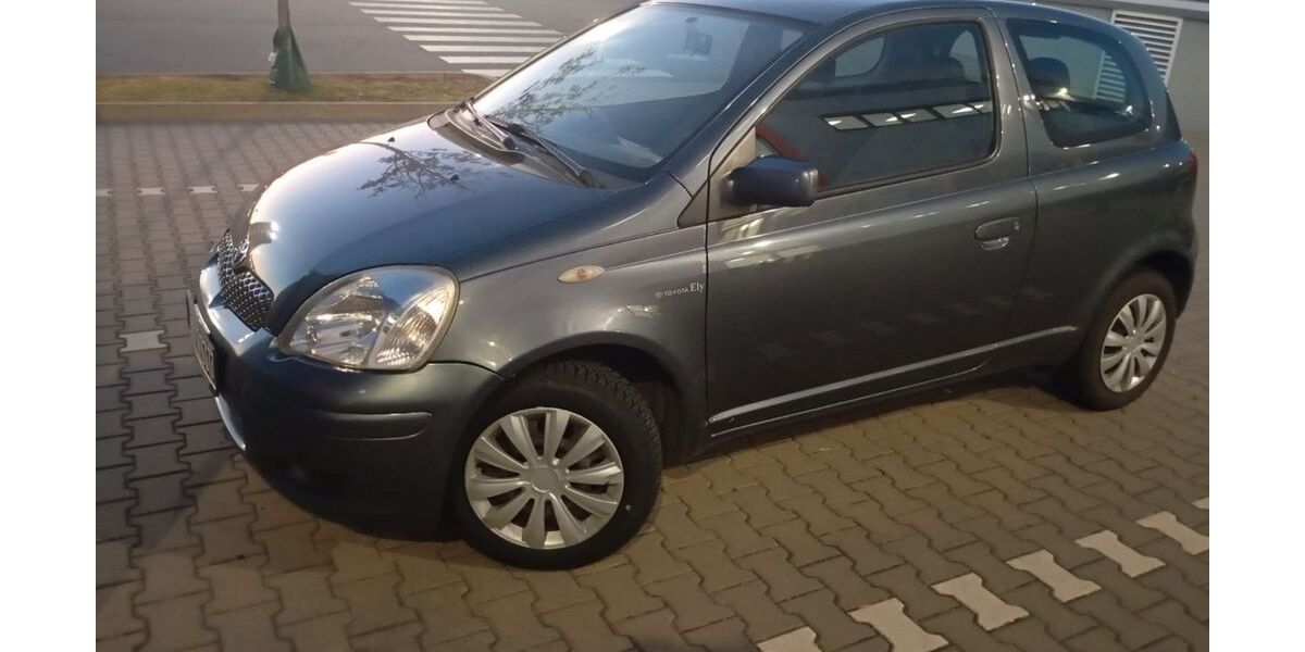 Toyota Yaris 260.000 km 2.200 &euro; Frankfurt 65931