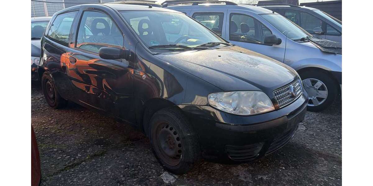 Fiat Punto 90.000 km 1.990 &euro; Egelsbach 63329