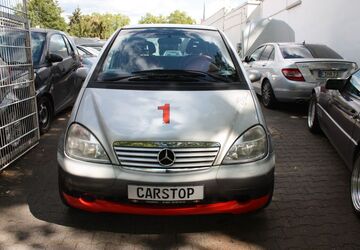 Mercedes-Benz A 160 195.000 km 8.900 &euro; Frankfurt 65933