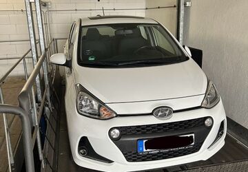 Hyundai i10 86.055 km 7.900 &euro; Rüsselsheim am Main 65428