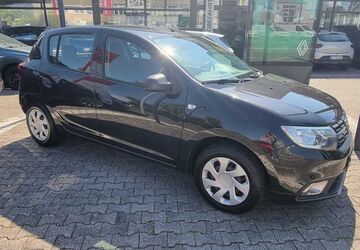 Dacia Sandero 98.000 km 6.470 &euro; Hanau 63452