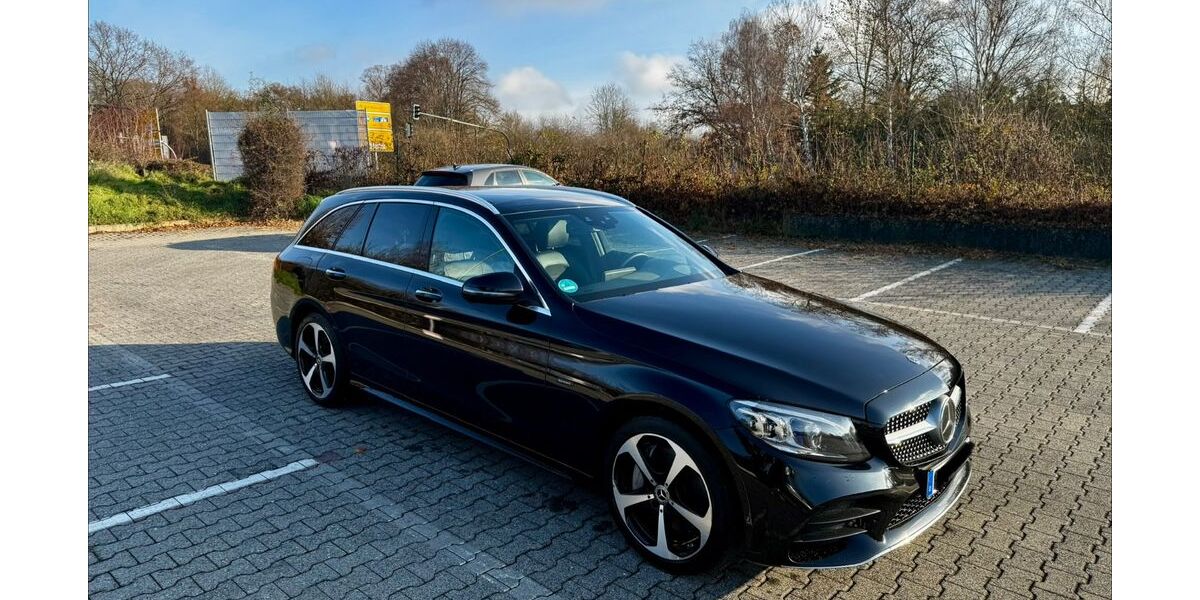 Mercedes-Benz C 300 104.731 km 25.500 &euro; Bad Nauheim 61231