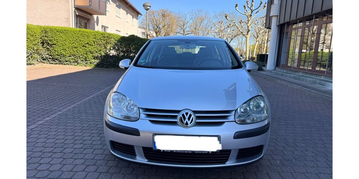 VW Golf 91.000 km 3.200 &euro; Groß Gerau 64521