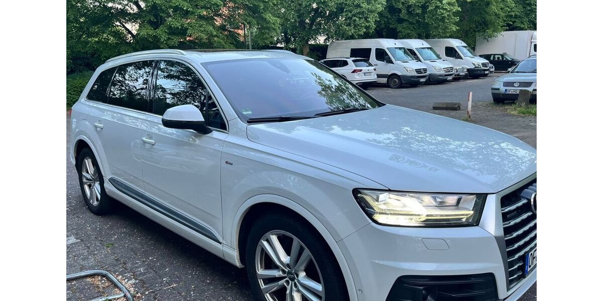 Audi Q7 256.000 km 33.000 &euro; Dietzenbach 63128