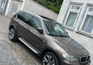 BMW X5 250.000 km 10.950 &euro; Hanau 63457