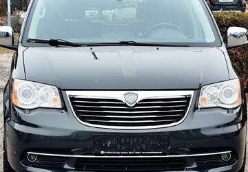 Lancia Voyager 201.000 km 10.999 &euro; Friedberg 61169
