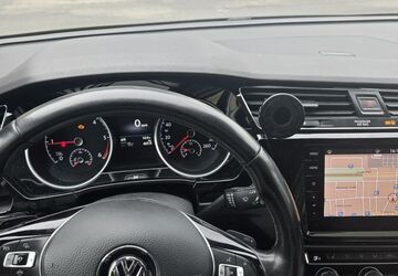 VW Touran 365.600 km 10.990 &euro; Frankfurt am Main 60326