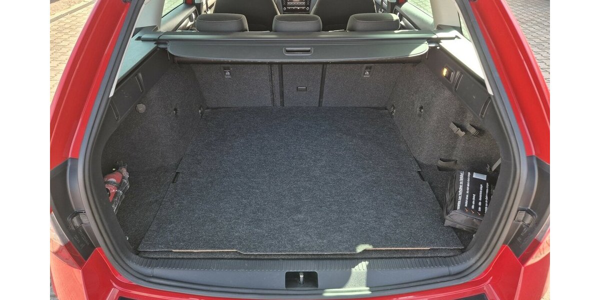 Skoda Octavia 1,5 TSI Soleil DSG, Klimaauto., PDC 96.715 km 15.390 &euro; Rodgau 63110