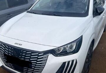 Peugeot 208 13.476 km 19.480 &euro; Rüsselsheim 65428