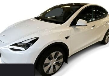 Tesla Model Y 72.472 km 36.600 &euro; Hanau 63457