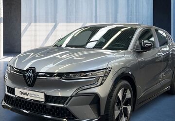 Renault Megane E-TECH 38.401 km 23.360 &euro; Frankfurt / Main 60314