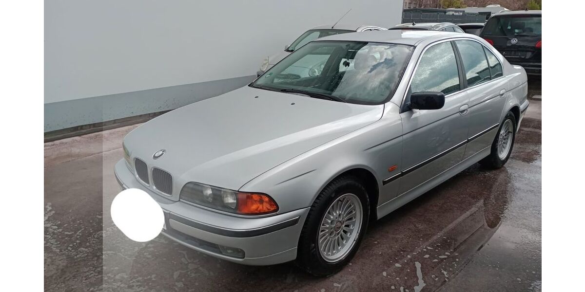 BMW 523 330.000 km 4.300 &euro; Neu-Isenburg 63263