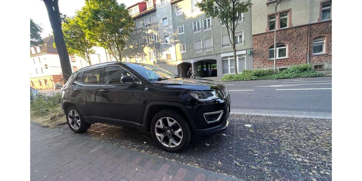 Jeep Compass 170.000 km 15.499 &euro; Frankfurt 60306