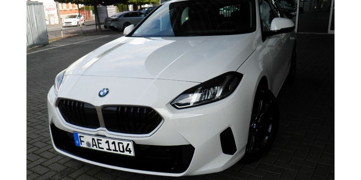 BMW 116 5.853 km 32.199 &euro; Frankfurt am Main 60435