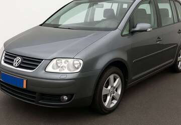 VW Touran 286.000 km 2.600 &euro; Frankfurt am Main 65933