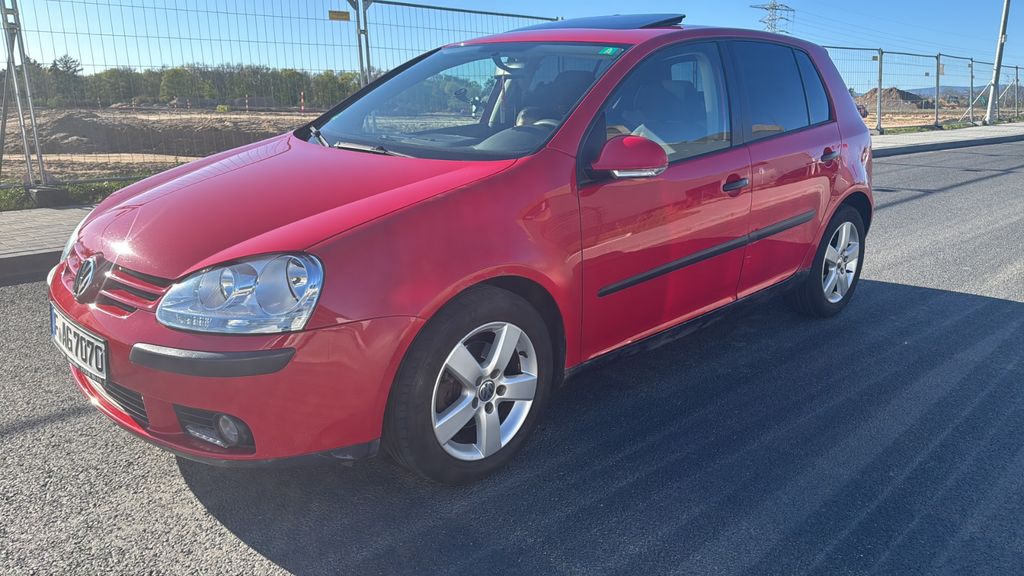 VW Golf 120.000 km 3.199 &euro; Frankfurt am main 65934