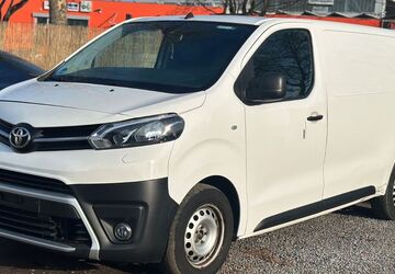 Toyota Proace (Verso) 162.000 km 9.990 &euro; Darmstadt 64293