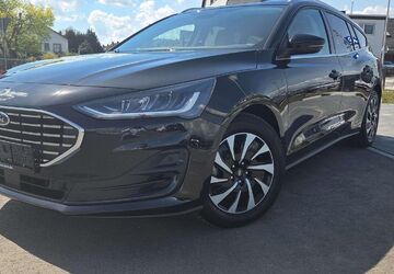 Ford Focus 6.670 km 17.450 &euro; Flörsheim am Main 65439