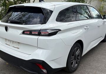 Peugeot 308 135.578 km 10.710 &euro; Frankfurt am Main 60389